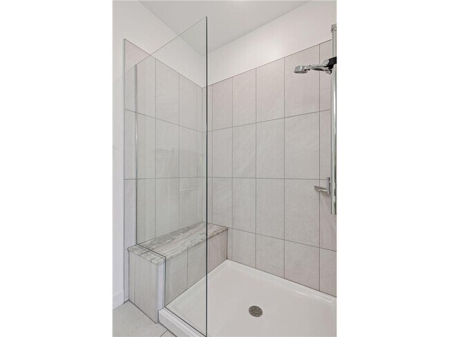 Building Photo - 12610 Ridgedale Dr