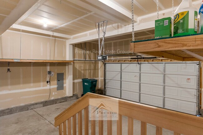 Building Photo - 6105 Fiddle Wy