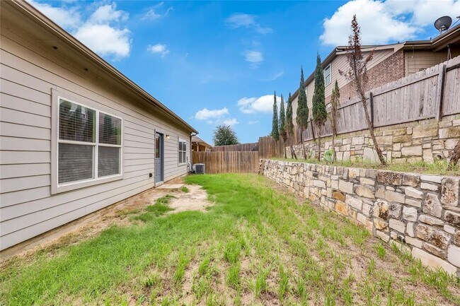 Building Photo - 3205 Ortman Dr
