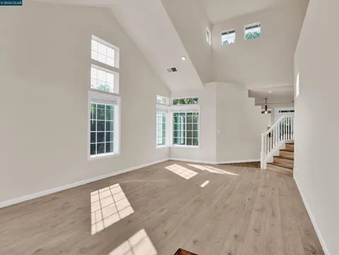 Building Photo - 1015 Dellwood Ct