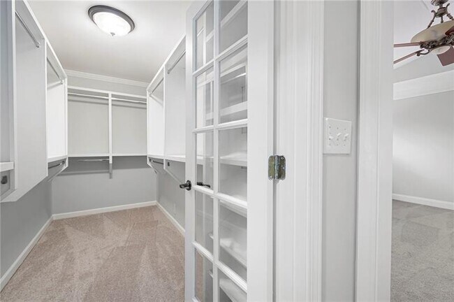 Building Photo - 2356 Pinkney Dr