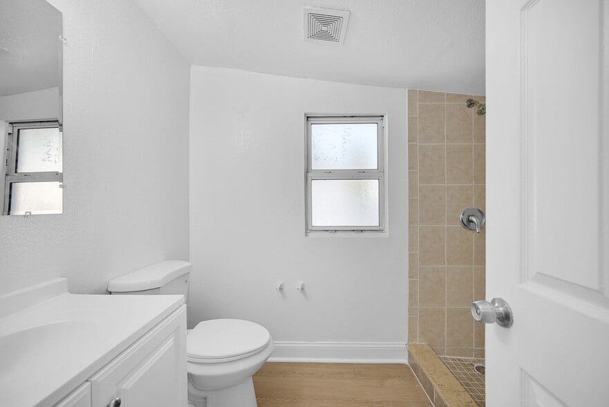 Building Photo - 299 NW 43rd St