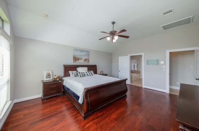 Building Photo - 27907 Brandy Creek Lane