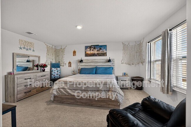 Building Photo - 4037 Bermuda Ln