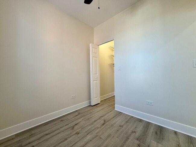 Building Photo - 3221 S May St