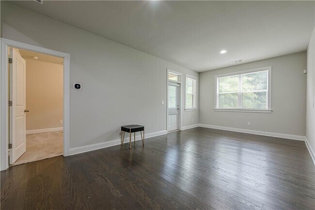 Building Photo - 1130 Provence Ln