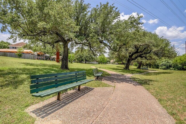 Building Photo - 1411 Gracy Farms Ln