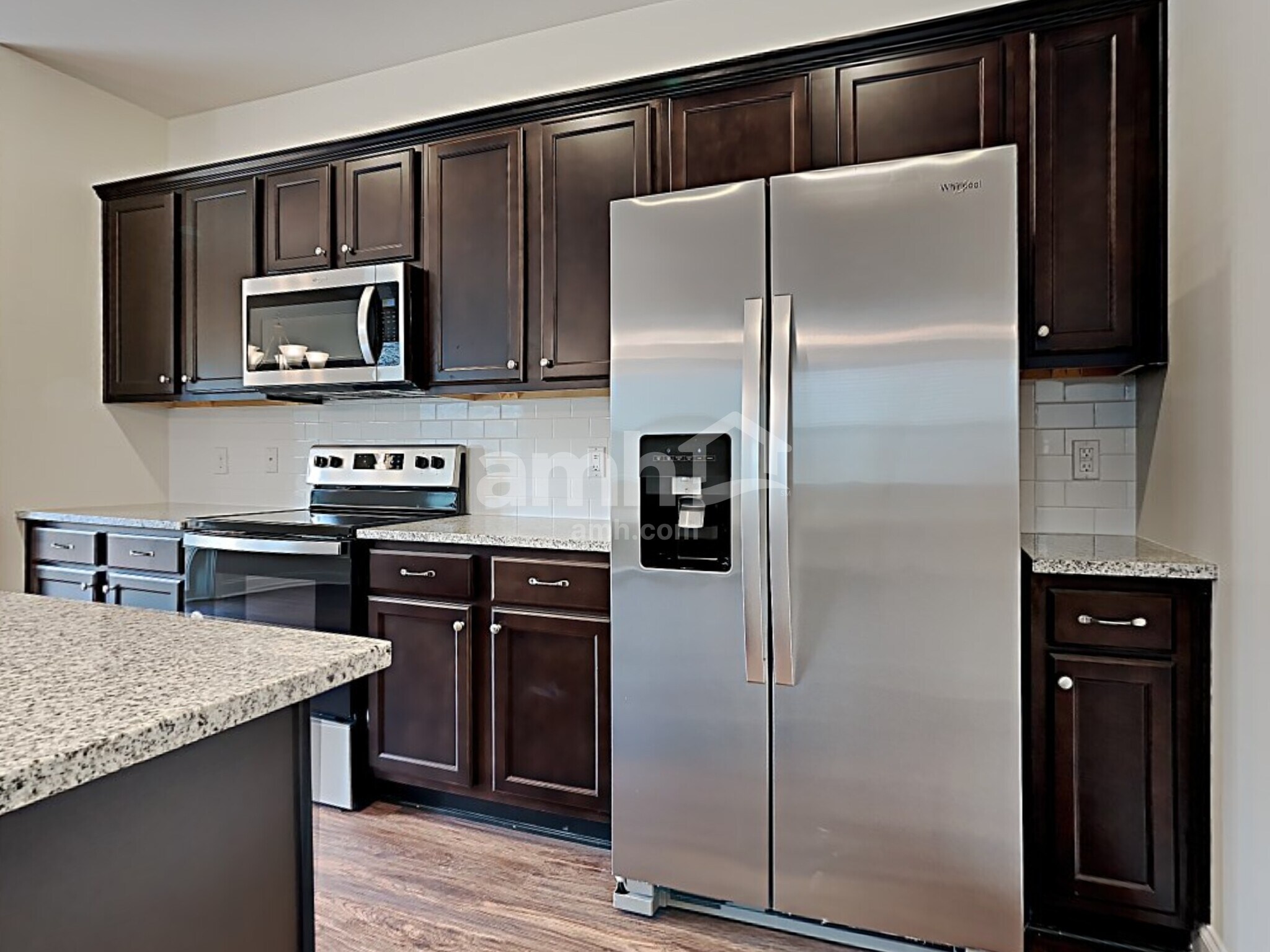 Building Photo - 1820 Produce Ln