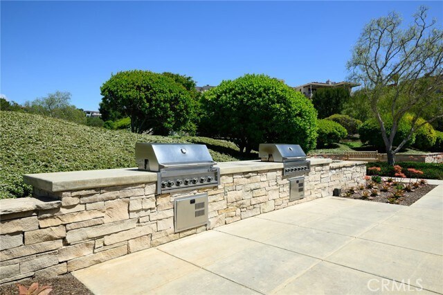 Building Photo - 10 Dunes Bluff
