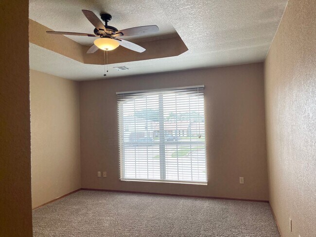 Building Photo - 3320-3322 Ridgecrest Cir