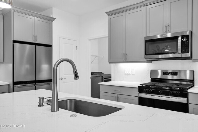 Building Photo - 243 Hang Loose Wy