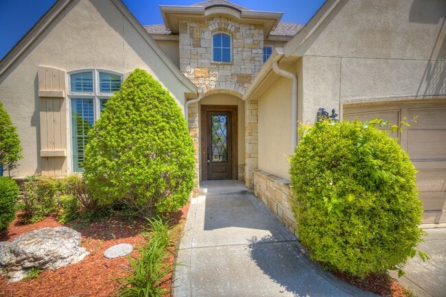 Building Photo - 11841 S Pittsburg Ave