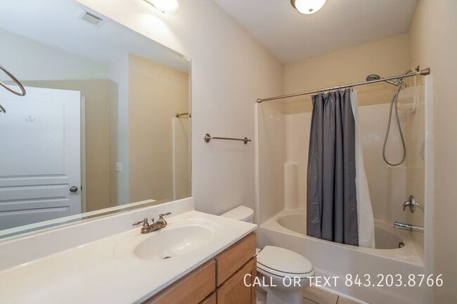 Building Photo - 1116 Basildon Rd