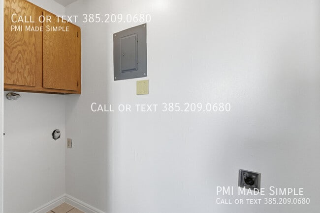 Building Photo - 755 E 950 S St