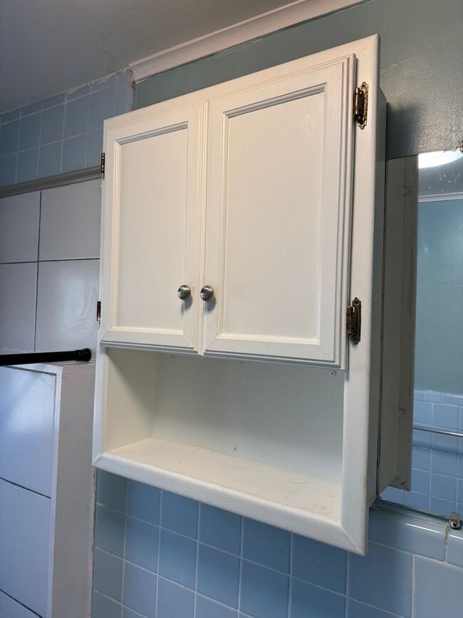 Building Photo - East AVL - Studio Apartment, Large Deck, Winter Views!