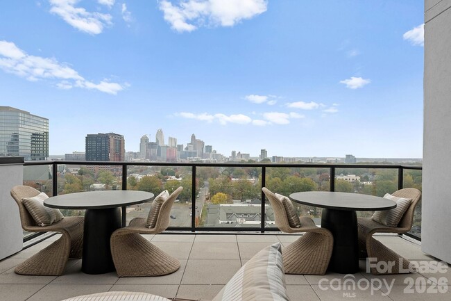 Building Photo - 2025 Cleveland Ave