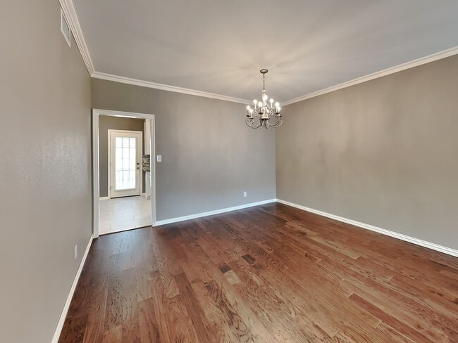 Building Photo - Captivating Condo in the Royale Orleans Ea...