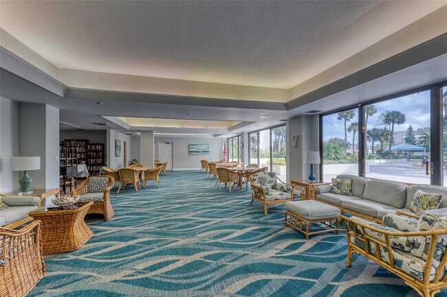 Building Photo - 2900 NE 14th Street Causeway