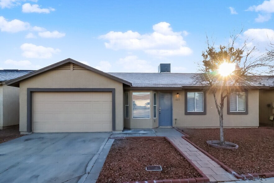 Primary Photo - 1611 S 63rd Dr
