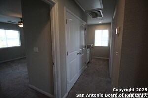 Building Photo - 10534 Legacy Cv