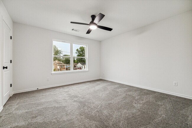 Building Photo - 976 Marjorie St
