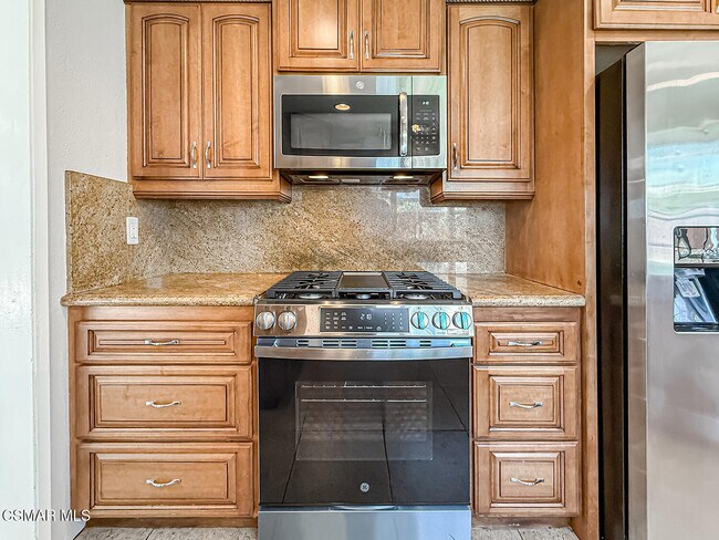 Building Photo - 1646 Swansea Pl