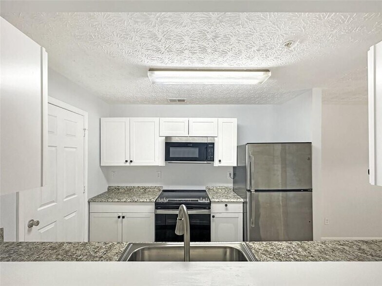 Building Photo - 5304 WALDROP