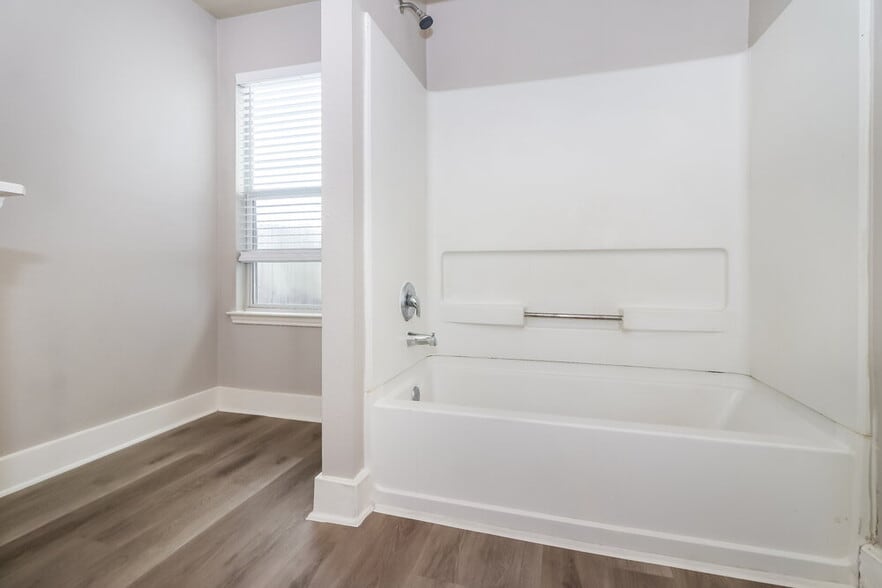 Building Photo - 7431 Leightonfield Ct