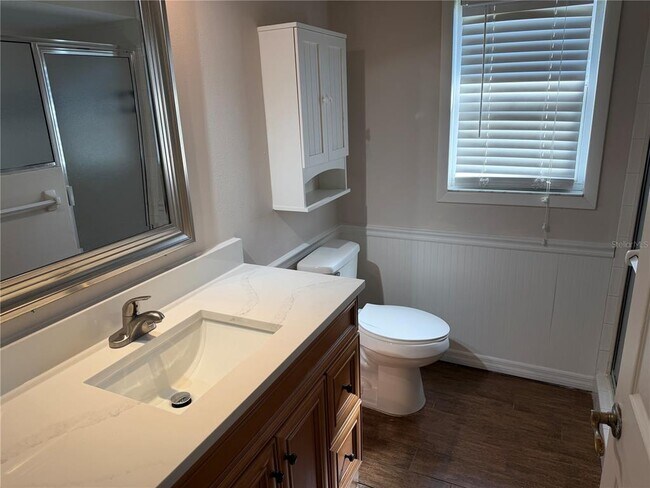 Building Photo - 7224 49th Ave E