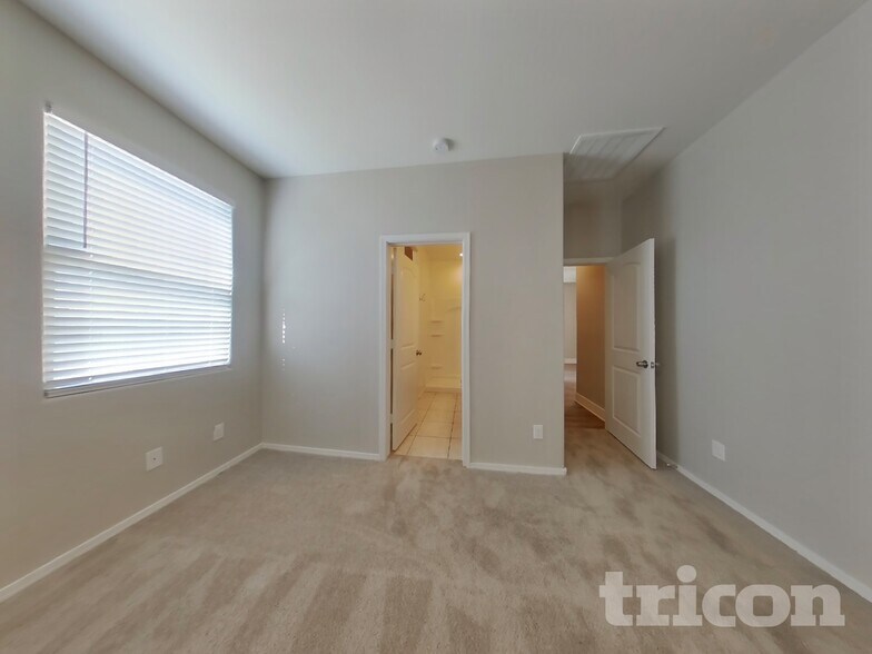 Building Photo - 42037 W Lunar St