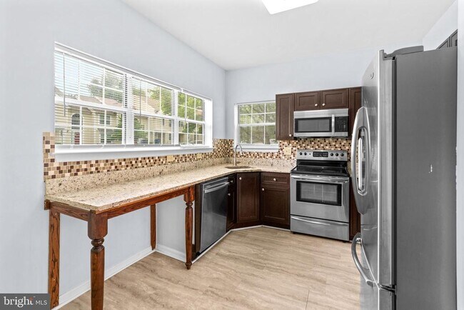 Building Photo - 8540 Harvest View Ct