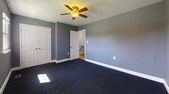 Building Photo - 3 bedroom opportunity area