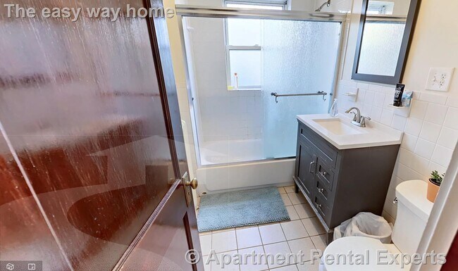 Building Photo - 163 Summer St