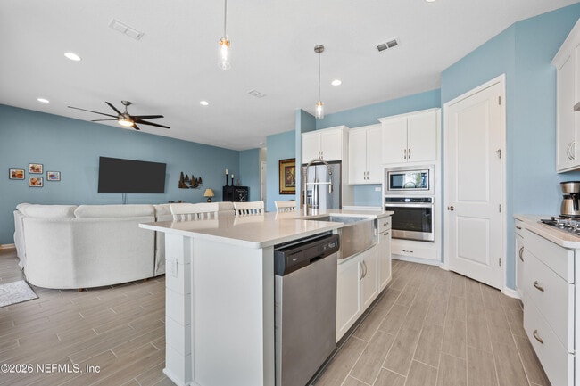 Building Photo - 405 Rum Runner Wy