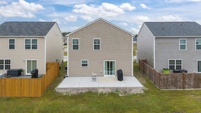 Building Photo - 107 Walton Dr