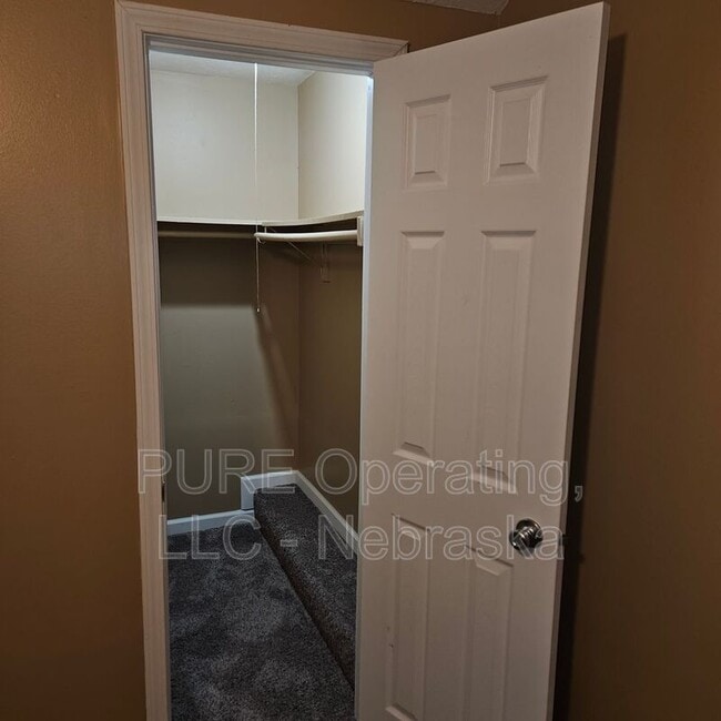 Building Photo - 612-616 N 46 St