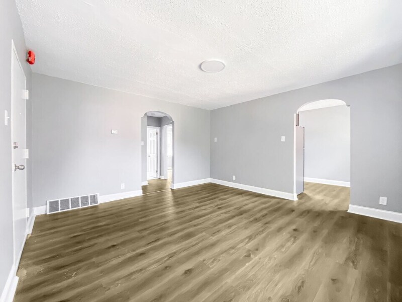 Building Photo - 430 Manheim St