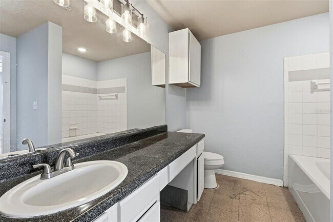 Building Photo - 3702 Palm Desert Ln