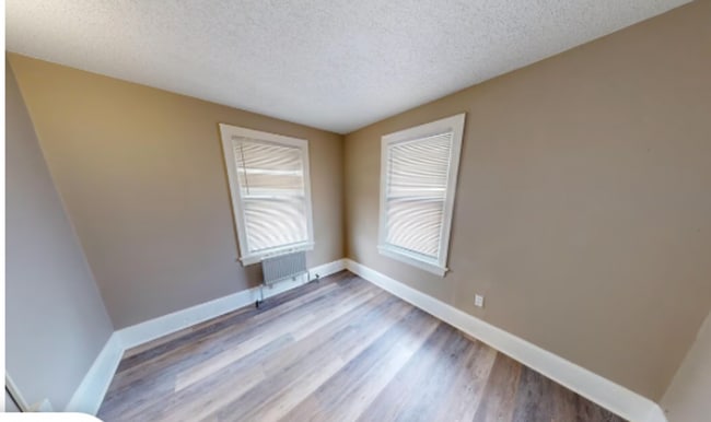 Building Photo - Renovated Twin Home Now Available for Immediate Move In