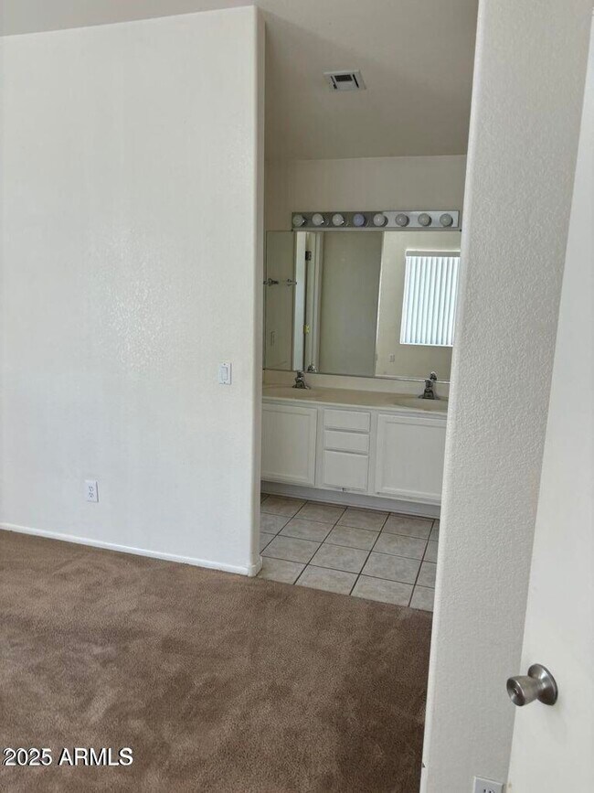 Building Photo - 9975 W Monterosa Ave