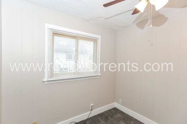 Building Photo - Coming soon! - Experience Urban Sophistica...