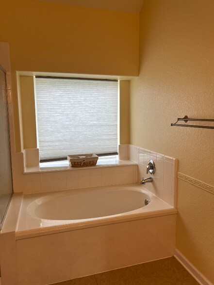 Building Photo - 24938 Mason Trail Dr