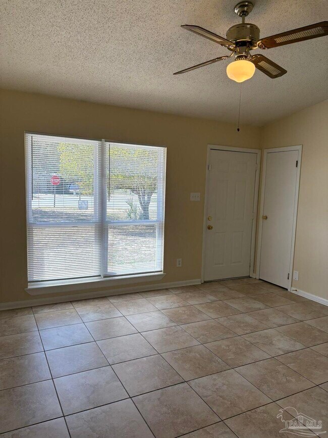 Building Photo - 1361 Stanford Rd