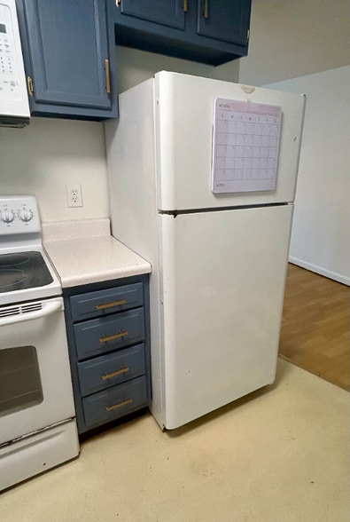 Building Photo - 286 S Branch St