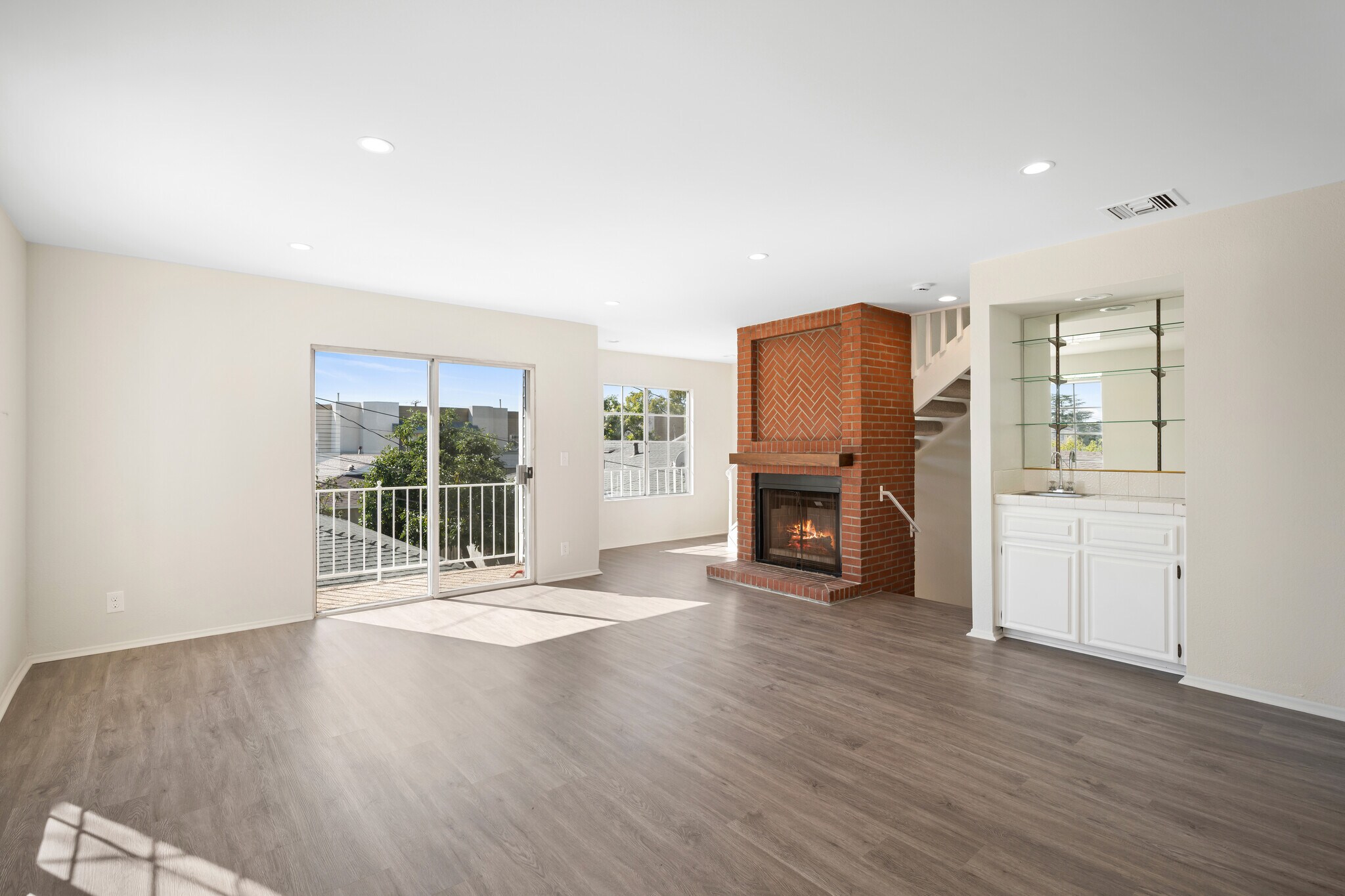 Building Photo - 1030 Ruberta Ave