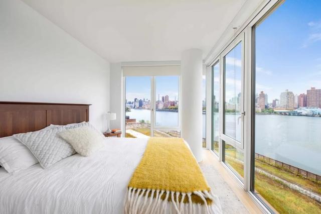 Building Photo - 2 bedroom in Queens NY 11102