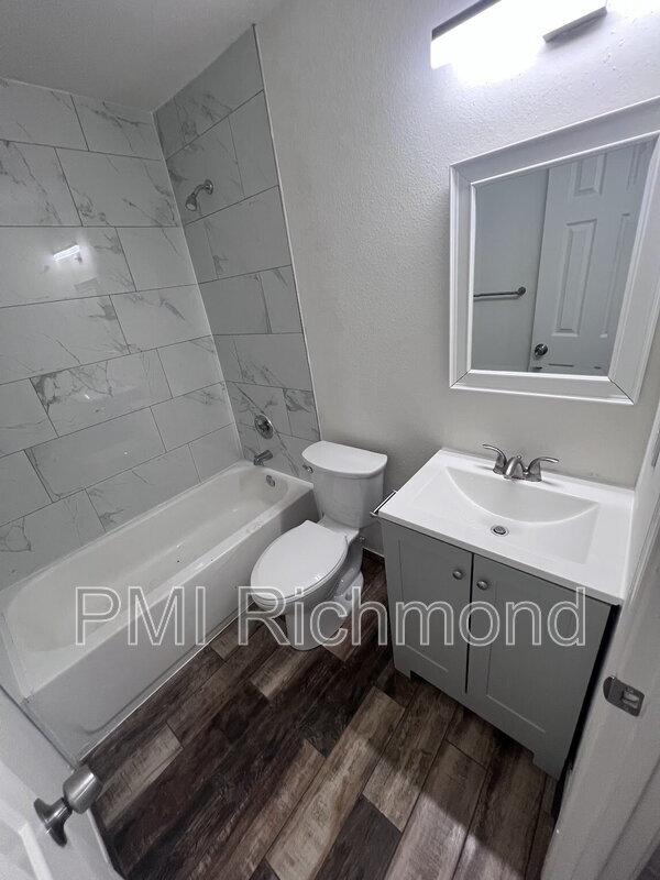 Building Photo - 3517 Briel St