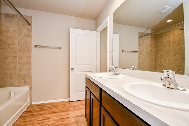 Building Photo - 22931 Berthoud Trl