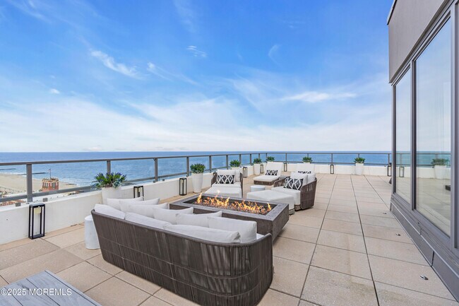 Building Photo - 1101 Ocean Ave N