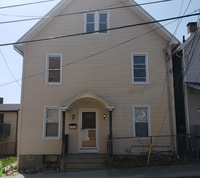 Building Photo - 10 6th St